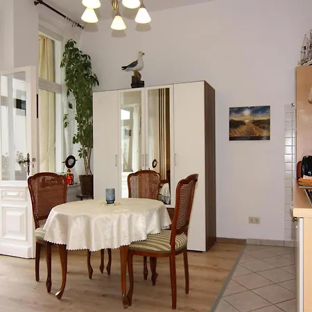 Morgenroete, Ahlbeck, Cleaning Included Διαμέρισμα